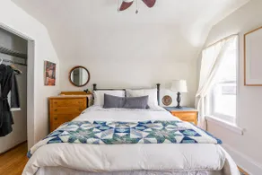 Cozy 2 Bedroom in Centretown - Image 4