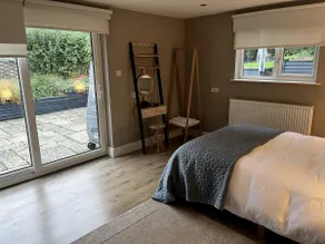 Private annexe, close to Stroud & countryside - Image 2