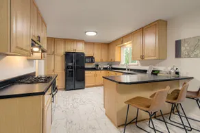 20 Min to Downtown KC | Garage Parking | Firepit - Image 3