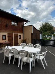 4 bedroom house - Image 5
