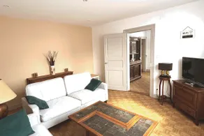 4 bedroom house - Image 2