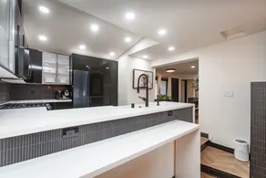 Modern Renovated Private Oasis for Executives - Image 3