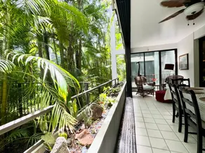 *King Suite* Oceanfront! 3 beds! Pool! Parking! - Image 4