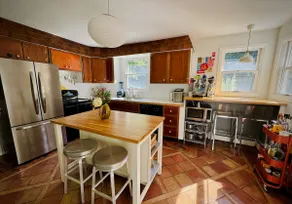 Bay Access Cottage + Pilates Gym - Image 3