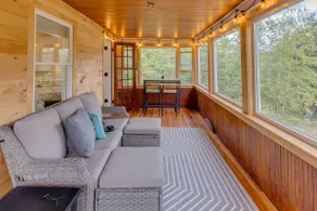 Cozy Historic Home on Squam River - Image 4