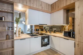 Elegant Premium Apartment with Parking - Image 3