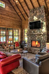 Modern Rustic Cabin-Includes Pontoon Boat & Sunsets on Fantastic Lakeside Porch! - Image 5