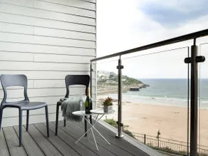 Onshore at Towan Beach Newquay - Image 4
