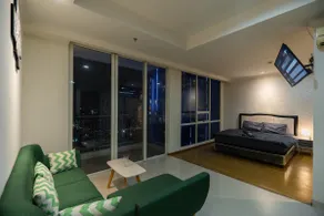 Spacious 1BR Apartment Near Beach & Theme Park - Image 3