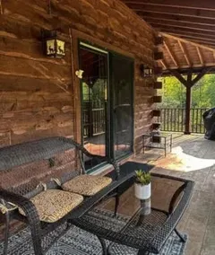 Beautiful Cabin in Friendship - Image 2