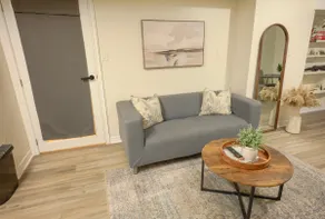 Relax and recharge: a modern city retreat - Image 3