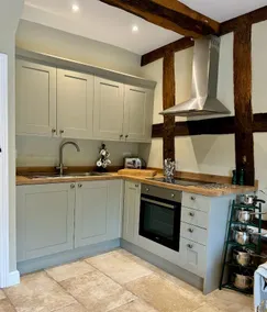 Cosy Barn Conversion Escape - Image 3