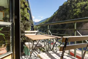 Dúplex Artístico con Terraza I 10 min del Centro I AndStay - Image 2
