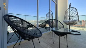 Stylish 2BR Apartment - Chic Urban Retreat - Image 4