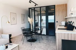 Beautiful architect flat with sea view - Image 2