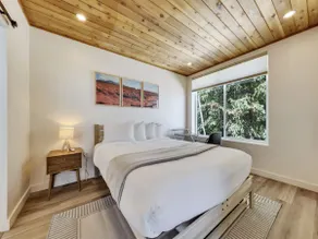 Cozy & Scenic Modern Mountain Cabin - Image 4