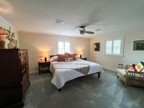 Cook Point Retreat - Image 4