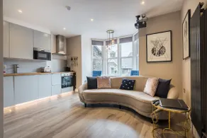 Jester Court - 2 bed apartment in the Centre of Windermere Village - FREE off-site Health Club access with Pool, Sauna, Steam Room & Gym - Image 5