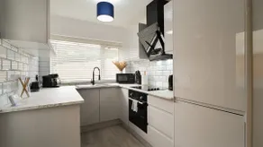 Modern Luxury Home - Pool Table - Sleeps 5 - Image 5