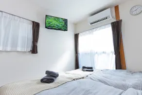 [10 minutes to Shinjuku Station/7 minutes to Shibuya Station/1 minute on foot from Shimokitazawa Station] Maximum 4 people/2 semi-double beds - Image 5