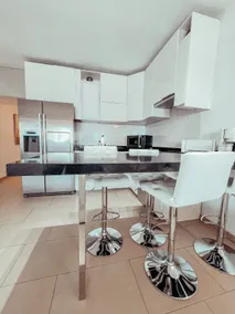 Ocean View apartment! Pool! Parking! CS123 - Image 3
