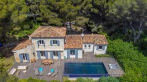 Villa D’Armont • Waterfront • 180° Sea View - Image 3