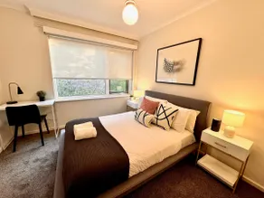 Elwood Seaside 2 Bed Retreat - Image 2