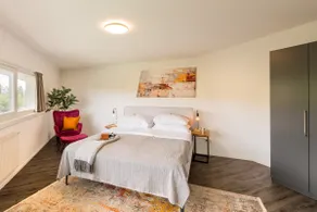 Riverside Executive Apartment with river view - Image 3