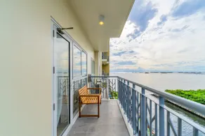 Lavish Bayview Escape Near Okada Entertainment - Image 4