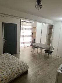 Studio with terrace in Fontannes center - Image 2