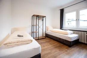 Penthouse apartment with balcony - Image 2