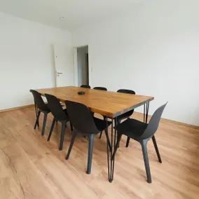 Penthouse apartment with balcony - Image 3