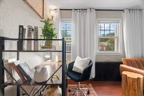 Cozy DC Retreat | Solo or Couples Near Capitol - Image 3
