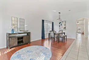 Family Friendly Home With Fast WiFi & Lake View - Image 4