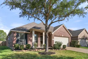 Family Friendly Home With Fast WiFi & Lake View - Image 2