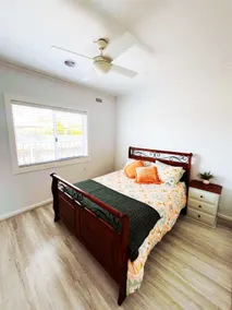 Sam's Cottage on Hennessey - Image 4