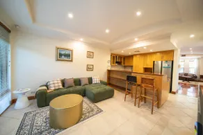 Cozy holiday home 5 mins walk to beach in Glenelg - Image 3