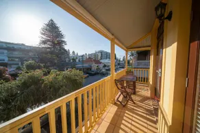 Cozy holiday home 5 mins walk to beach in Glenelg - Image 5