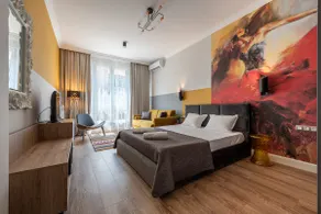 6 BDR - 2 apartments at 1 place - Image 4
