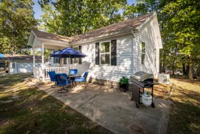 Cozy, Pet Friendly Cottage near Lake of Egypt - Image 2