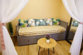 Studio in Old Town's 1752 Hotel - Image 3