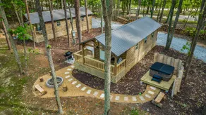 Owl's Nest Hot Tub Hideaway for Nature Lovers - Image 2