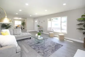 Entire House in Old Fig Garden+Free EV Charger - Image 4