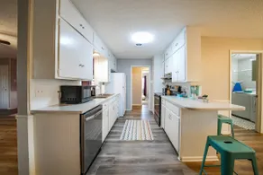5BD Cozy| NEW |Lubbock | BBQ | Downtown 10min - Image 3