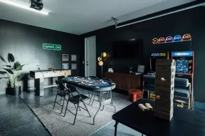 Modern Bliss: Heated Pool, EV Charger, Game Room - Image 4