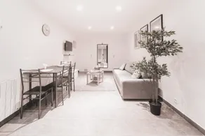 • Refined Duplex 15 min from CDG • - Image 2