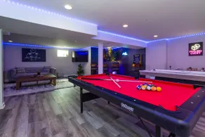 Stylish Escape/Game Room/4 Brs - Image 3