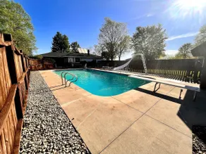 Whitehouse Retreat! Pool - Hot Tub - 1GB WIFI - Image 2