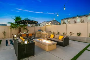 New Pool+Spa+Games+Large BBQ+Designer+Beautiful - Image 2