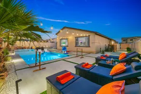 New Pool+Spa+Games+Large BBQ+Designer+Beautiful - Image 3